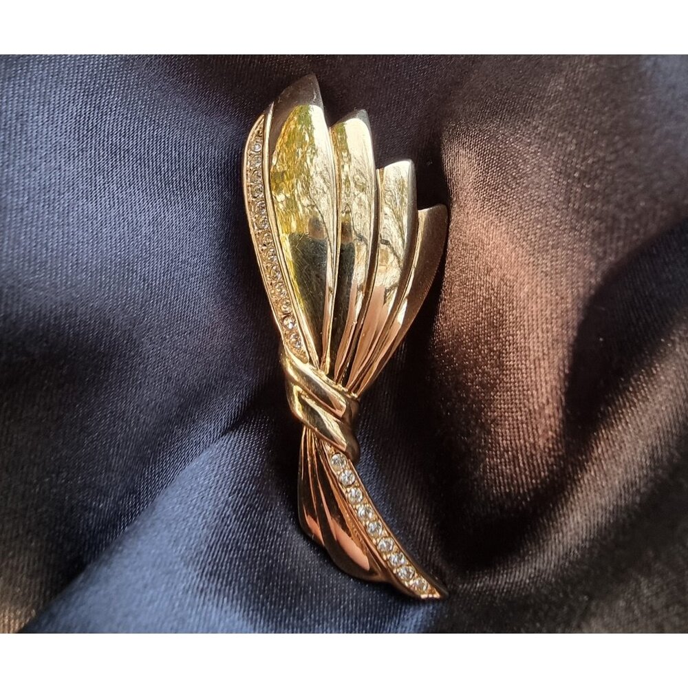 Vintage Ribbon Gold Tone 1990s Brooch Pin